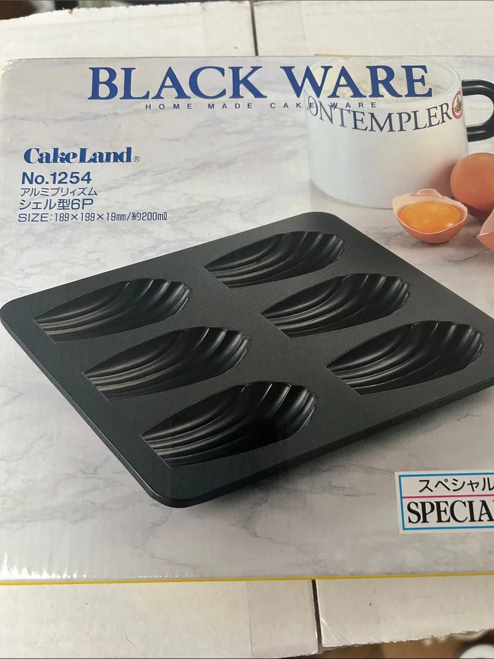 NEW💐Black Ware 6-Cavity Madeleines Baking Pan -